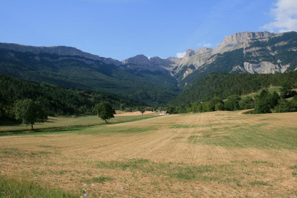 Le Vin De L'Ete Bed & Breakfast Ponet-et-Saint-Auban ภายนอก รูปภาพ